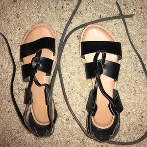 Old Navy Tie Sandals